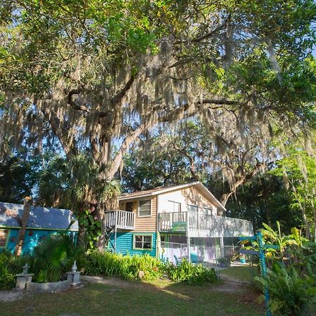Riverfront Treetop Bungalow Homosassa Exterior photo