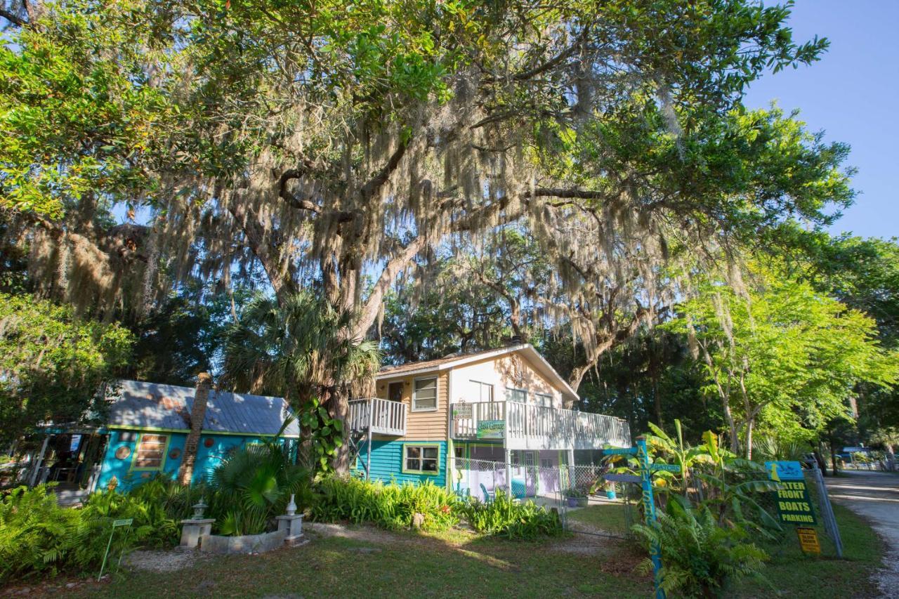 Riverfront Treetop Bungalow Homosassa Exterior photo